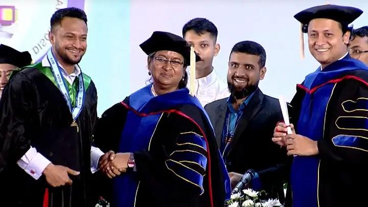 ১৪-বছর-লাগল-অনার্স-পাশ-করতে-সাকিবের